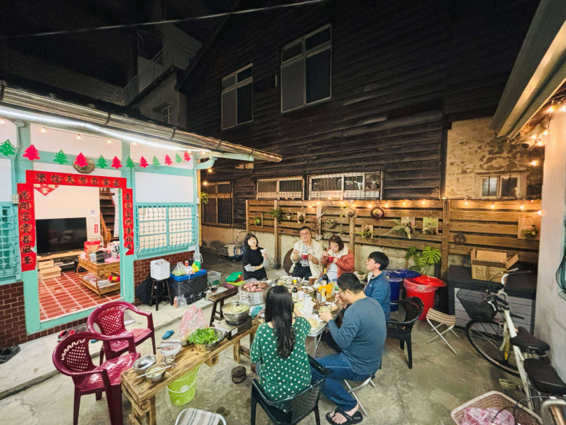 進來就像回到家,連屋內設施都盡可能保存原樣,是屋主刻意營造的親近感。(圖/家暖暖提供)