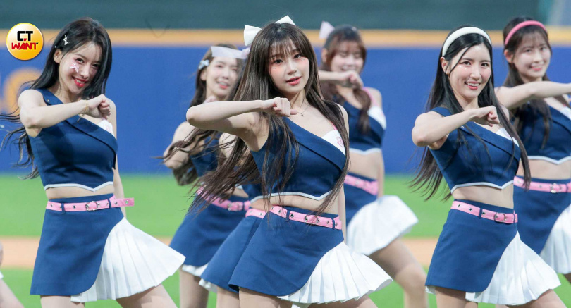 李雅英、李珠珢、南珉貞全員到齊應援。(圖／趙文彬攝）