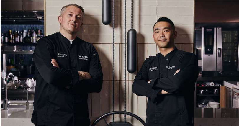 法籍星級主廚現擔任「Seasons by olivier e.」創辦人與主廚的Olivier Elzer，與台北W飯店行政副主廚Chef Lok（葉城樂）聯手，打造LE CREUSET全球限量「流金火焰橘」鍋具主題晚餐（圖／品牌提供）