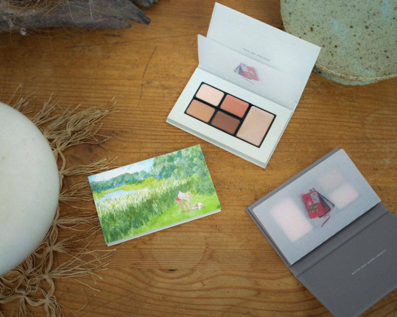 SAJI 手繪紀念彩影盤 H31 甘栗色(圖/品牌提供)