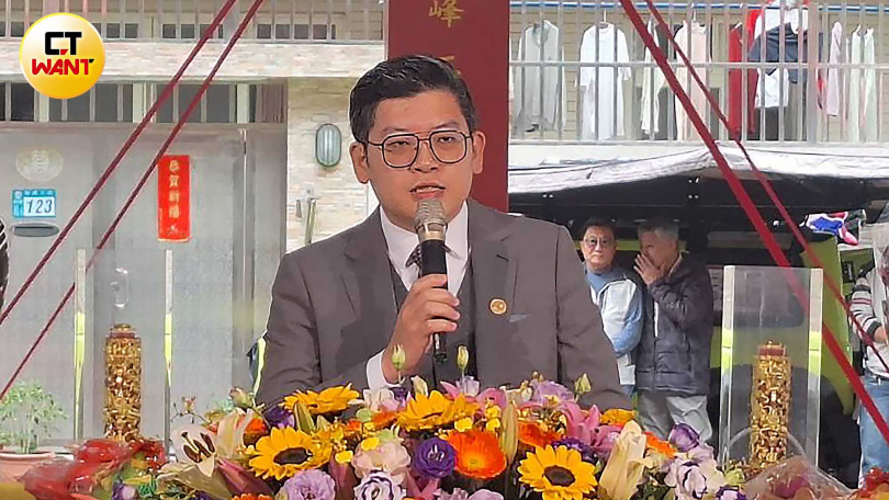 陳逸軒觀察,目前銀行資金都在股市,就算沒有貸款相關限制,但實務上在申請時也會面臨審核過嚴、時程過長的困擾。(圖/林榮芳攝)