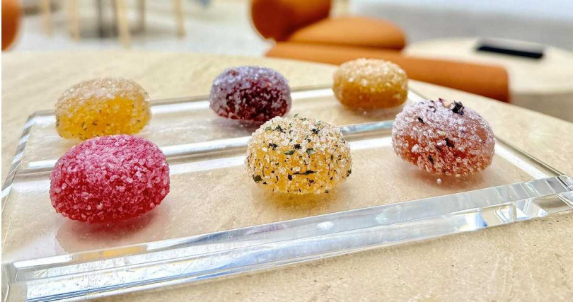 「94 cafe」不僅提供精品咖啡、法式甜點、歐式花茶，還有各種歐式主餐和輕食。（圖／翻攝FB／94 Cafe 複合式咖啡館 歐式主餐 法式甜點天堂）