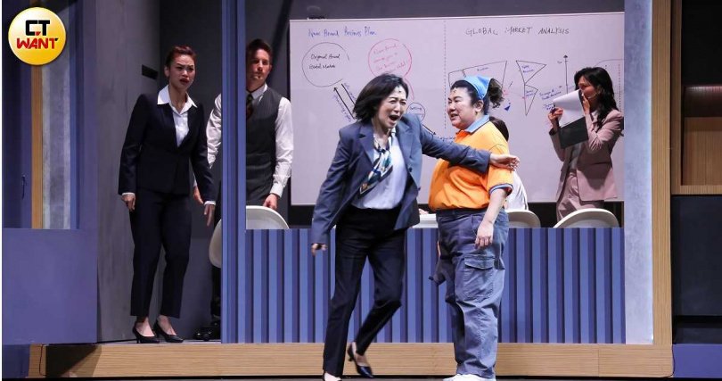 雖然台詞一樣,黃韻玲、林美秀均表示,講起來的感覺大不同。(圖/焦正德攝)