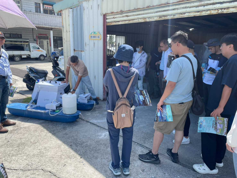 許多人詢問能否讓無人船加上新功能。（圖／翻攝自豐漁水產養殖臉書）