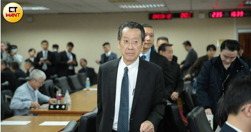 國防部長顧立雄赴立法院外交及國防委員會備詢。（圖／周志龍攝）