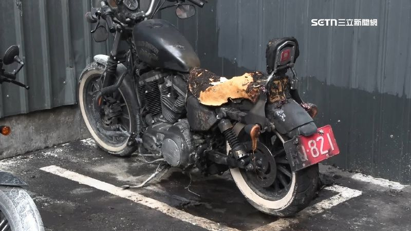 這輛哈雷車損相當嚴重。（圖／三立新聞網）