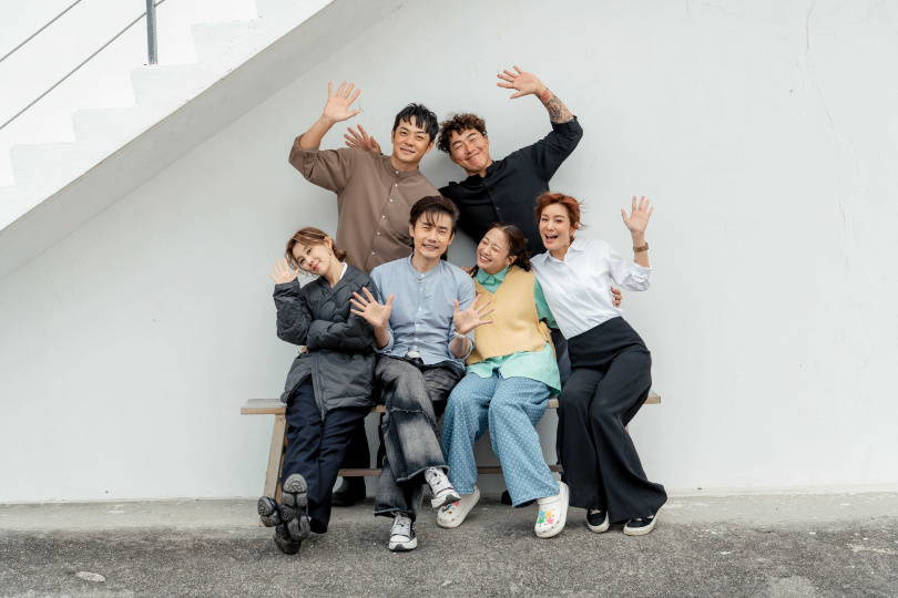 白安(左起)、姚元浩、包偉銘、郭泓志、吳映潔、莎莎。(圖/好看娛樂提供)