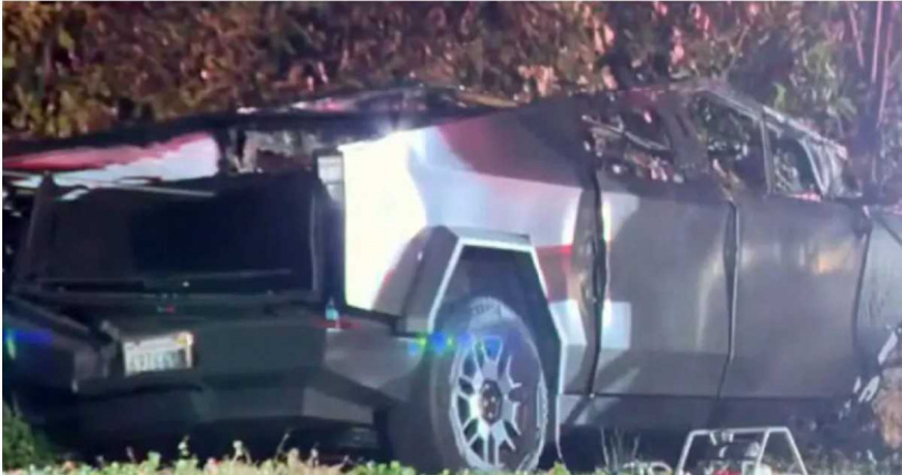 特斯拉Cybertruck撞上擋土牆與路樹後起火燃燒，導致3名大學生死亡」（圖／翻攝自KTVU)