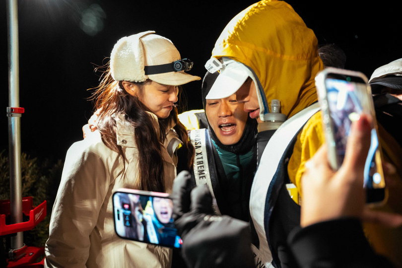 阿倉抵達終點忍不住落淚。（圖／無海娛樂提供）