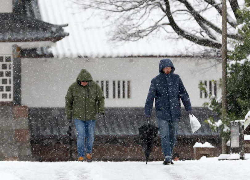 日本日本海側降下大雪，部分山區24小時降雪量預估達60至80公分。