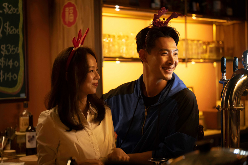 連晨翔與孫淑媚在《拜六禮拜》打得火熱。（圖／華視、公視台語台提供）