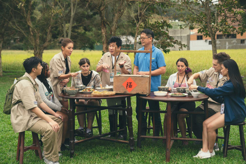 《胡來旅行社》本周迎接來自菲律賓、牙買加、哥倫比亞、加勒比海，4位在台灣念書的女大生跟團。（圖／客台提供）