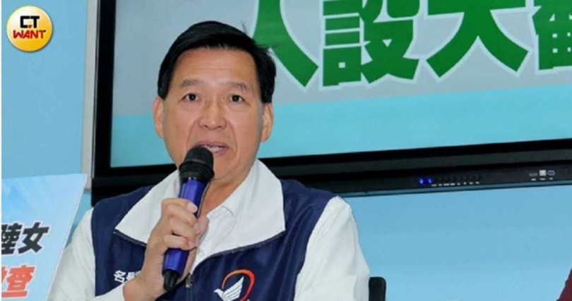 新北市議員林國春(圖)前往台北地檢署提出告發時強調,透過司法釐清「114 年憲判字第1號」合憲與否不啻能促進憲政體制穩定透明。(圖/周志龍攝)