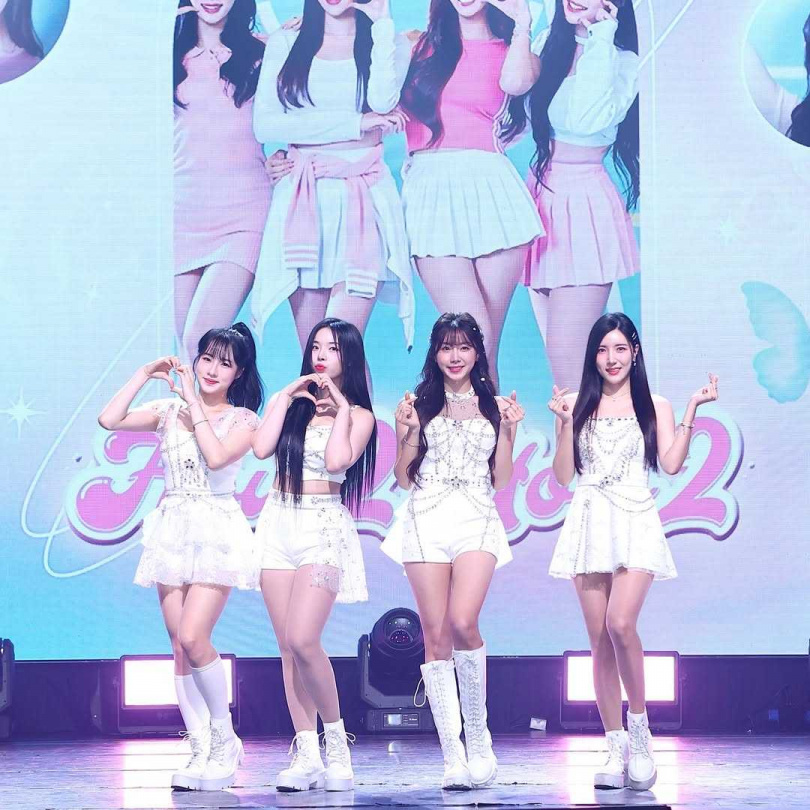 2S女團出道時，不僅發行單曲並舉辦見面會。（圖／翻攝自2S IG）