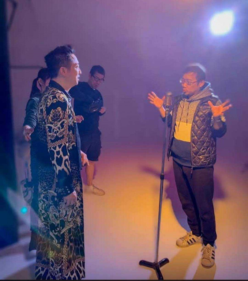 黃裕昇過去是許多大型綜藝節目的製作人。(圖/翻攝自黃裕昇臉書)