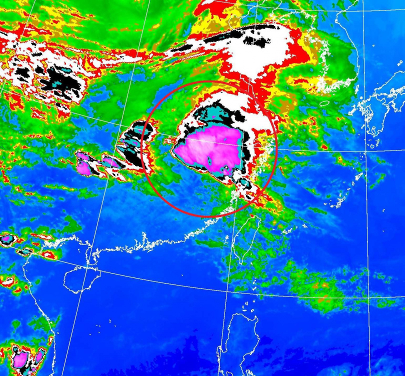 鄭明典指出，這是暖季降雨即將到來的預告。（圖／鄭明典臉書）