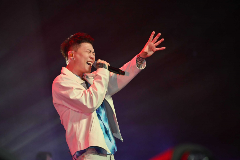 蕭秉治分享喜歡馬來西亞的「熱」，不管是粉絲熱情或是天氣都是。（圖／相信音樂）