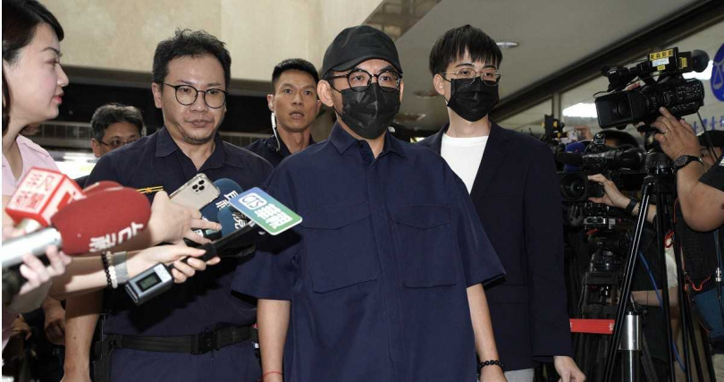 黃子佼因下載47名未成年女孩性影像，涉違反《兒少性剝削防制條例》，遭台北地院判處有期徒刑8月、併科罰金新台幣10萬元。（圖／本刊資料照）