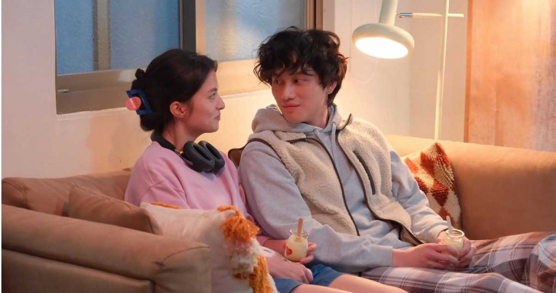 〈I LOVE US〉MV邀來范少勳、蒲禾菲合演對手戲。（圖／星空飛騰提供）