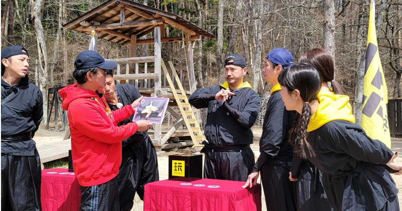 錄影魂飛哪去了?KID吐槽彭小刀無神模式 「股災錄影中」(圖:綜藝玩很大)