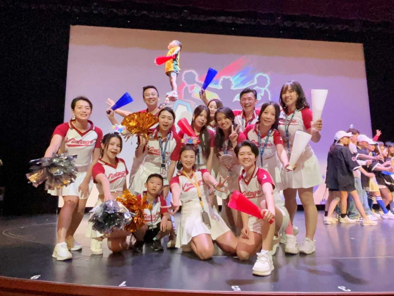 跟夥伴一起Dress Code穿啦啦服，是她最難忘的畫面之一。（圖／楠軒工作室）