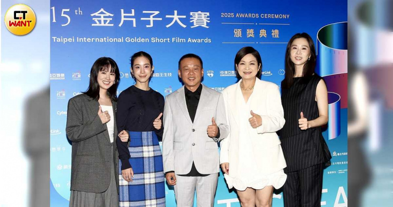 金片子大賽歷屆代言人林予晞（左起）、温貞菱、李康生、楊貴媚與謝盈萱。（圖／侯世駿攝）