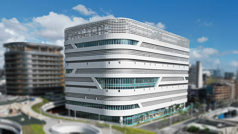 高雄車站大樓為10樓建築,商業空間達1.6萬坪,未來冠德還有專4、專5開發權。(圖/Global Mall提供)