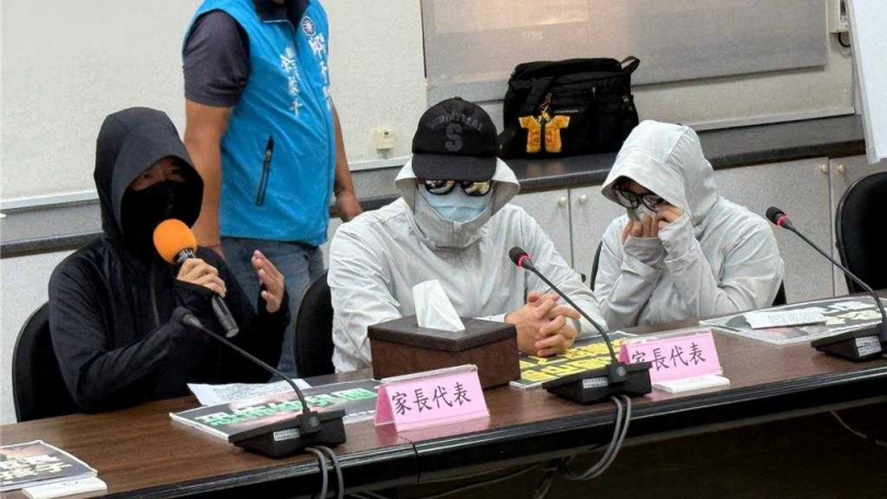 受害兒童的家長今天到高市議會陳情。（圖／報系資料照）