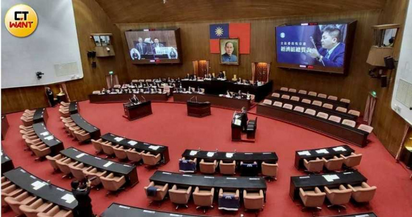 115年度總預算遲未排審,政府多項新政策恐因預算卡關而難以執行。(圖/CTWANT攝影組)