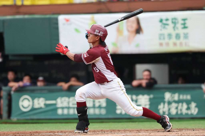 林子偉幫助球隊在季後挑戰賽2勝2敗追平統一獅。（圖／樂天桃猿提供）