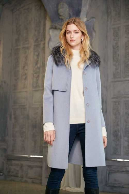 禮客內湖店週年慶推出LINDARICO毛領羊毛大衣59,800元，特價35,800元。（圖片提供／禮客）