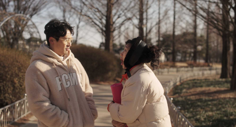 吳東旼和柳亞貝在電影《跟著貓走遇見愛》中的吻戲被刪掉了。（圖／華映提供）