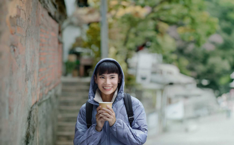 「PUFFTECH 輕暖科技連帽外套」/感謝價格1,690元(圖/品牌提供)