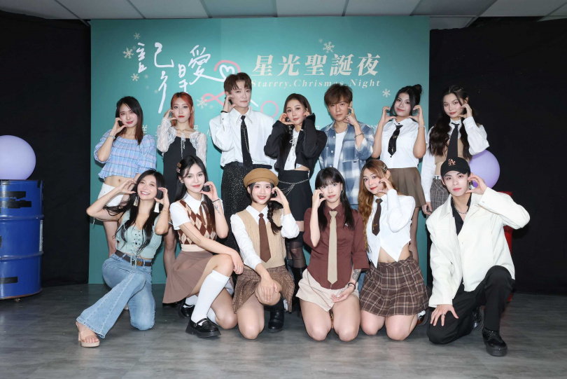 祈錦鈅（左下一）先前與陳任佑（右下一）一同出席記者會，男方還戴著與被本刊拍到時同一頂帽子。（圖／本刊攝影組）