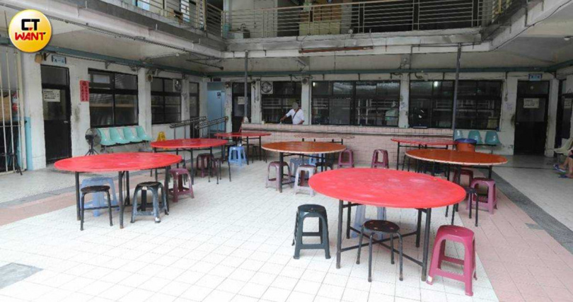 受安置者如能好好吃頓年夜飯，新的一年將獲得滿滿新生的力量。（示意圖／趙世勳攝）