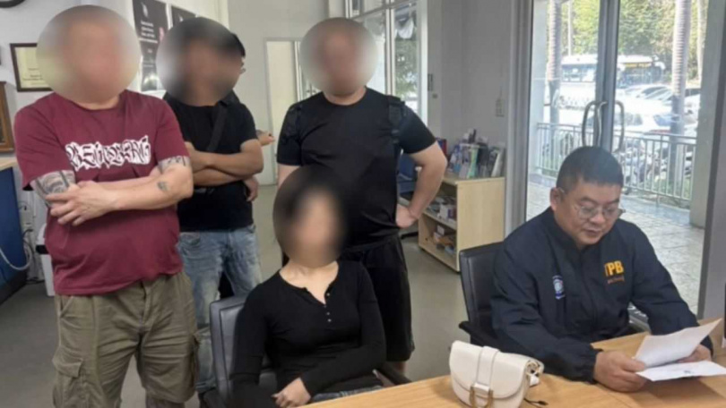 布阿與同行友人報警找尋男子。（圖／翻攝自amarintv）