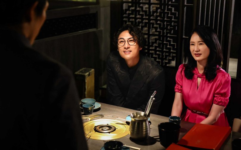 《豆腐媽媽》李運慶為了前途，假冒是李之勤的兒子。（圖／民視提供）