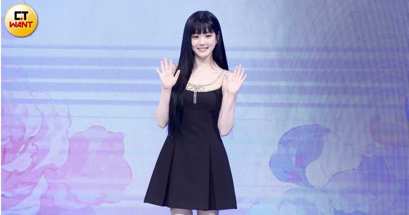 女神李侑菲讓林哲熹對戲時忍不住嘴角上揚。(圖/侯世駿攝)