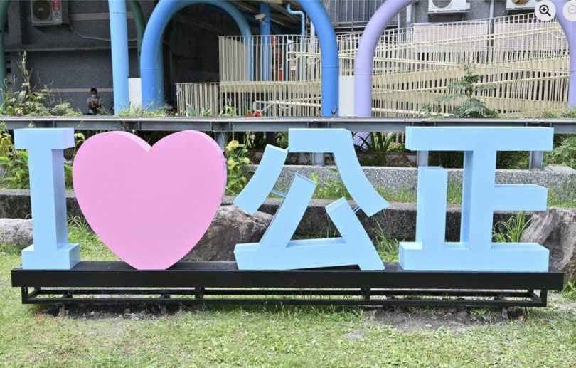 宜蘭縣羅東公正國小今(3日)中午竟發生9名三年級舞蹈班學生,吃完午餐後集體腹痛、嘔吐、腹瀉的離譜狀況。(圖/民眾提供)