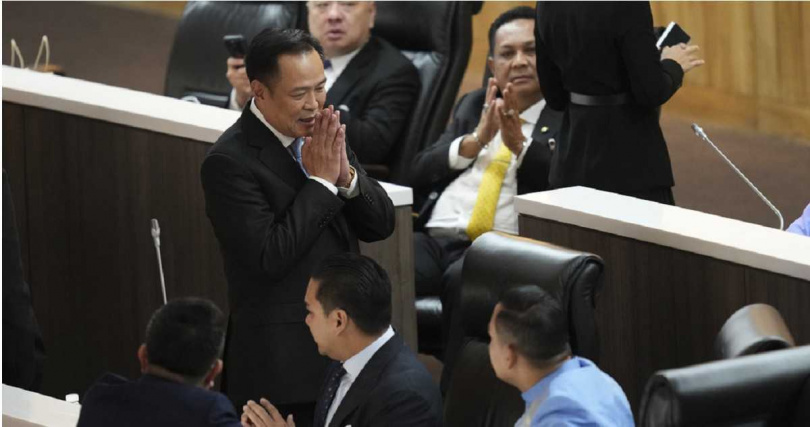 阿努汀簽署與人民黨協議，取得關鍵支持票數，成功當選總理。