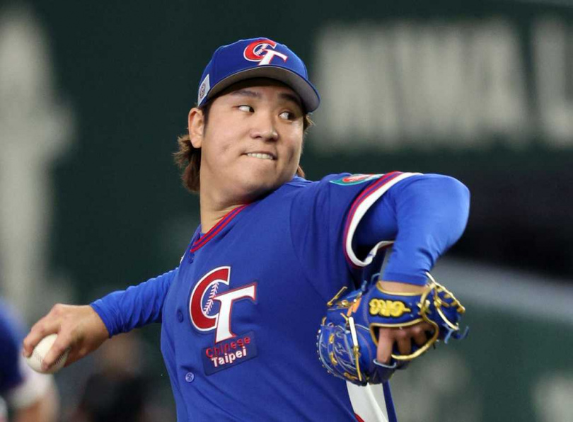 古林睿煬疑投到手指濺血。（圖／達志／美聯社）