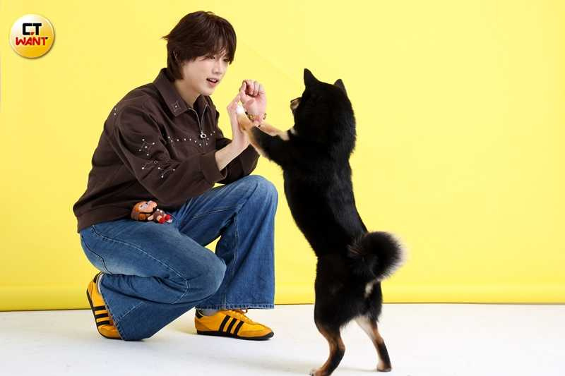 韓晨上課後更懂得愛犬的行為與需求，也成功改善了ODDY調皮搗蛋的習慣。（圖／林士傑攝）