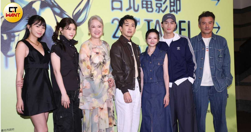 《凶宅專賣店》李銘順、范少勳、陳姸霏、施名帥、洪慧芳、江宜蓉、許紫柔現身台北電影節首映。（圖／焦正德攝）