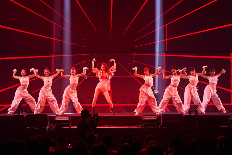 金曲歌后孫淑媚舉辦首場大型個唱《MAY好三十》。(圖/華貴娛樂提供)