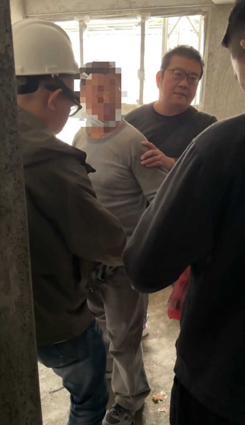 葉姓男子砍人後騎車逃逸,警方持續追緝,在案發後4小時將他逮捕。(圖/翻攝畫面)