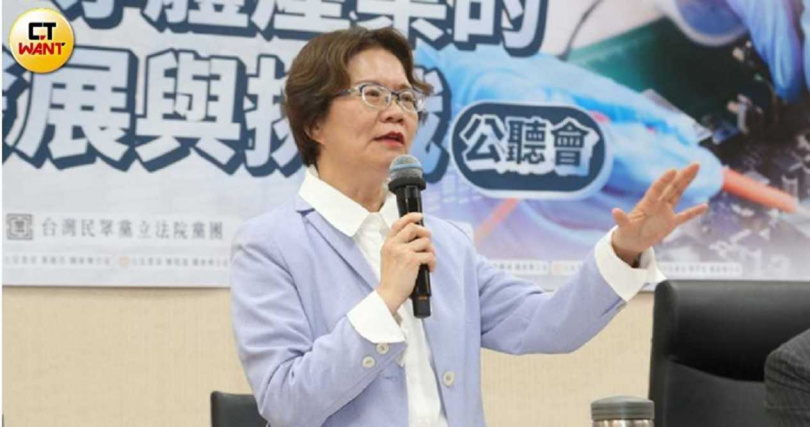 民眾黨立委劉書彬（圖）澄清霸凌問題，並呼籲各界關注執政者「行政獨裁」問題。（圖／CTWANT攝影組）