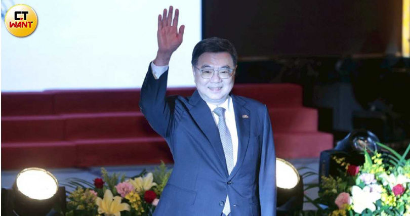 行政院長卓榮泰（圖）對特定法案「不副署」的行為引發爭議。（圖／黃耀徵攝）