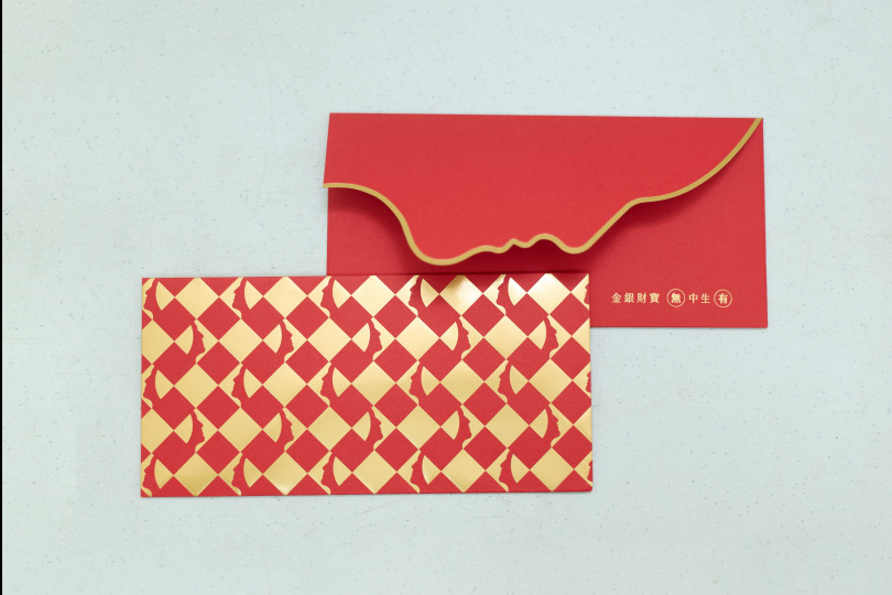 江蕙包紅包給工作人員。（圖／寬宏藝術提供）