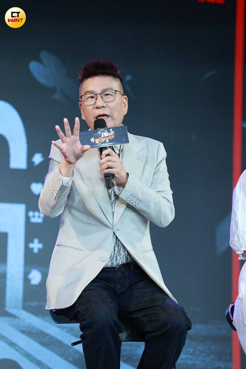 沈玉琳因血癌全面停工約7個月，3月4日他首度公開露面，出席公視台語台新節目《黑白威廉Fighting》開播記者會，正式宣告復工。（圖／蘇聖倫攝）
