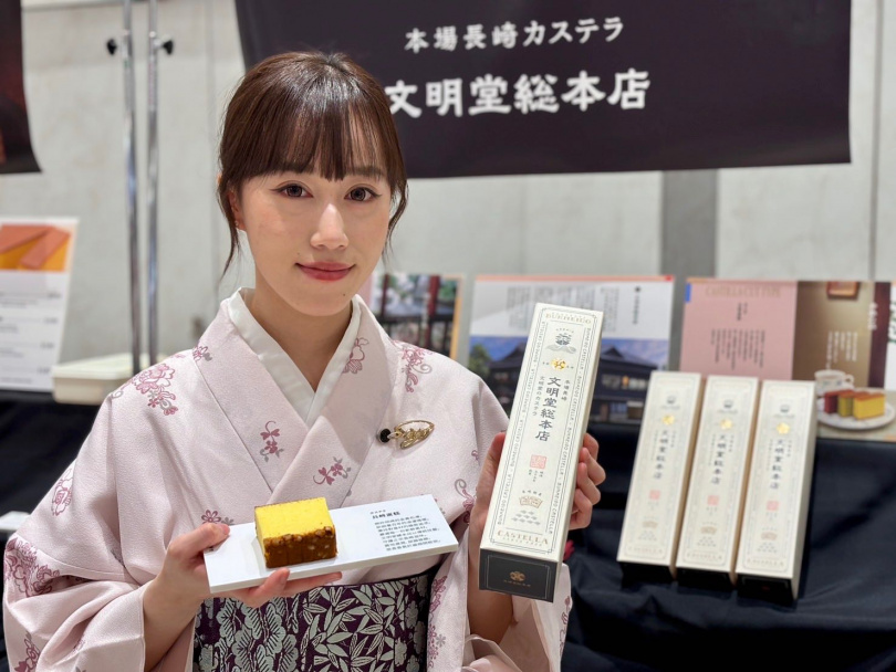 文明堂經典長崎蛋糕0.6號680元/條、580元(5片裝)（圖／品牌提供）